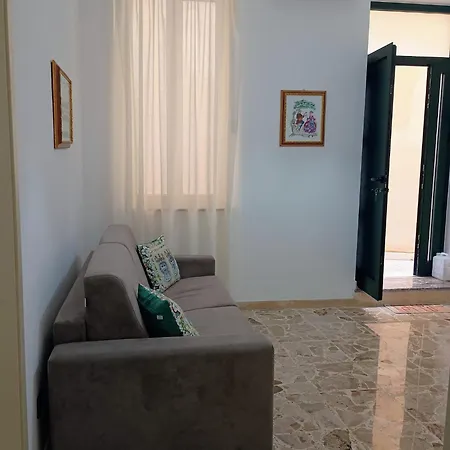 Holiday home Casa Da Nino Santa Teresa Di Riva